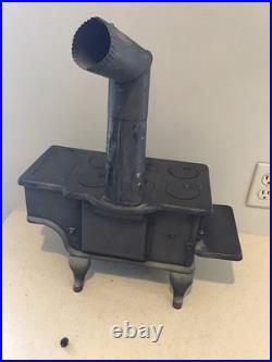 Antique Toy Stove/Sample Baby With Pots Ideal Manufacturing Co. Cast Iron Range Antique Toy Stove/Sample Baby With Pots Ideal Manufacturing Co. Cast Iron Range