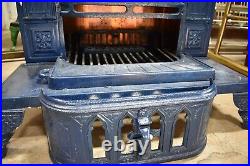 Antique Victorian Cast Iron Parlor Stove, blue Fire Light No 16 Reading Pa