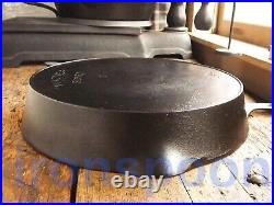 Antique WAGNER WARE Cast Iron SKILLET Frying Pan # 12 Ironspoon