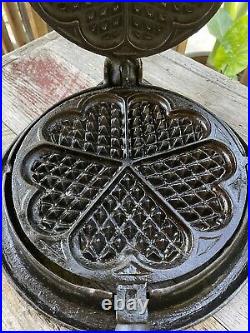 Antique Western Importing Cast Iron Rosette Heart Shaped Waffle Iron 999/981