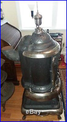 Antique cast iron Acorn Oak 150 potbelly parlor stove
