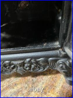 Antique cast iron miniature stove toy CRESCENT MODEL-BLACK EXCELLENT CONDITION Antique cast iron miniature stove toy CRESCENT MODEL-BLACK EXCELLENT CONDITION
