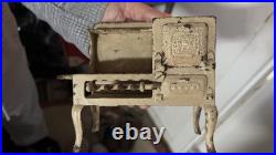 Arcade Manufacturing Co. Cast Iron Toy Sample Roper Gas Stove More Pics Availabl