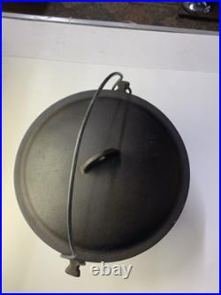 BSR-BIRMINGHAM Stove & Range 3 Legged Cast Iron Bean Pot Caldron R. B. 2778 withLid