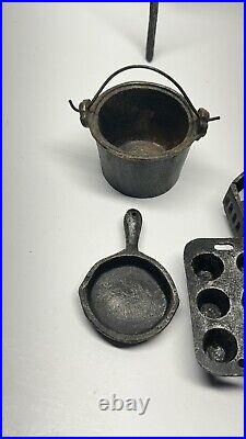 Boyd's Bears MINI CAST IRON CAMPFIRE SET pit stove pots pans