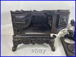 Cast Iron Salesman Sample Stove Crescent 2E84
