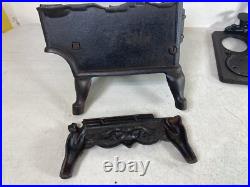 Cast Iron Salesman Sample Stove Crescent 2E84