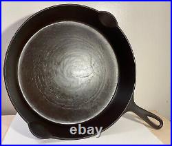 Cast Iron The Favorite Skillet #12