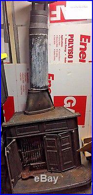 Cast Iron Wood Burning Stove/ Fire Place