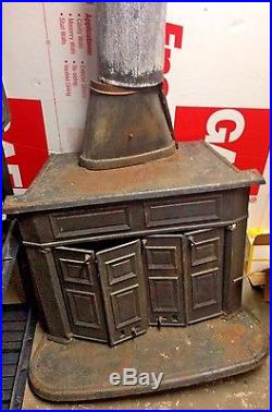 Cast Iron Wood Burning Stove/ Fire Place