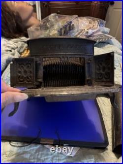 Cast iron antique salesman sample stove Little Fanny Philadelphia Rare Miniature