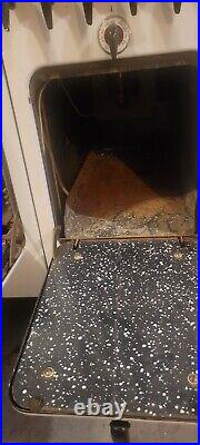 Chambers Antique White Cast Iron Stove Works Great Retained Heat