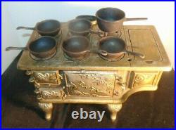 Cir 1890 Baby Cast Iron Toy / Salesman Sample (6) Burner Stove with Pot & Skillets