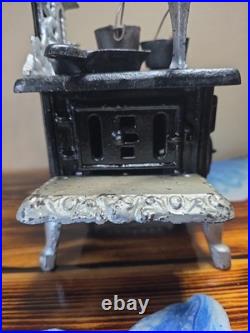 Crescent Salesmens Sample Large 12 Miniature Cast Iron Cook Stove & Accessories