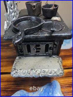 Crescent Salesmens Sample Large 12 Miniature Cast Iron Cook Stove & Accessories