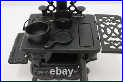 Crescent Vintage Cast Iron Miniature Stove & Pots #52097 Crescent Vintage Cast Iron Miniature Stove & Pots #52097