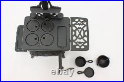 Crescent Vintage Cast Iron Miniature Stove & Pots #52097 Crescent Vintage Cast Iron Miniature Stove & Pots #52097