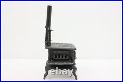 Crescent Vintage Cast Iron Miniature Stove & Pots #52097 Crescent Vintage Cast Iron Miniature Stove & Pots #52097