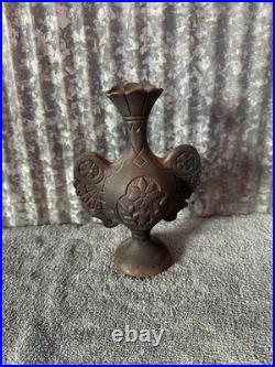 Decorative Antique Cast Iron Wood Burning Parlor Stove Finial Decorative Antique Cast Iron Wood Burning Parlor Stove Finial