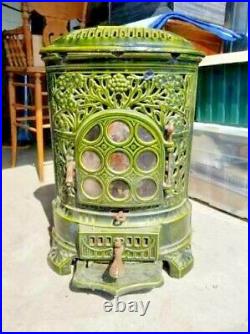 Deville & Cie Stove Works Hella Stove Green enameled cast iron