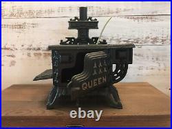 EXC Vintage Miniature Queen Black Cast Iron Stove Toy Salesman Sample Dollhouse