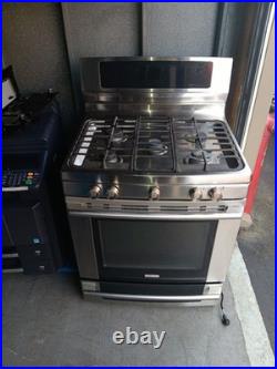 Electrolux gas range, model ew30gf65gsa