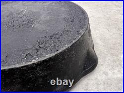 Erie #9 Cast Iron Skillet Withheat Ring & Star