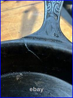 Fancy Handle 1800's Cast Iron Skillet Pan With Tulip Handle & Gate Mark 11