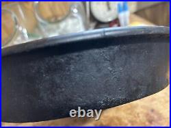 Fancy Handle 1800's Cast Iron Skillet Pan With Tulip Handle & Gate Mark 11