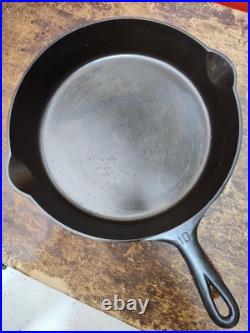 Fully Restored GRISWOLD Cast Iron Skillet Pan 12 Small Logo Seasoned Fully Restored GRISWOLD Cast Iron Skillet Pan 12 Small Logo Seasoned