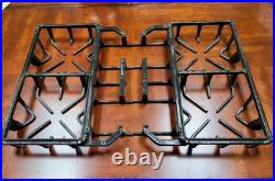 GE Gas Stove #JGSP28BEK2BB Two (2) Grates Preowned Part #WB31T10111 Cast Iron GE Gas Stove #JGSP28BEK2BB Two (2) Grates Preowned Part #WB31T10111 Cast Iron