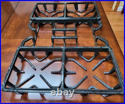 GE Gas Stove #JGSP28BEK2BB Two (2) Grates Preowned Part #WB31T10111 Cast Iron GE Gas Stove #JGSP28BEK2BB Two (2) Grates Preowned Part #WB31T10111 Cast Iron