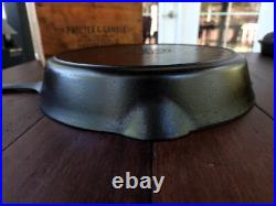 Griswold #12 Cast Iron Skillet With Large Block Logo And Heat Ring Restored