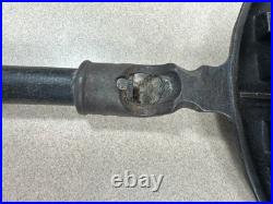 Griswold Cast Iron #8 The American Waffle Iron, Finger Hinge Version Griswold Cast Iron #8 The American Waffle Iron, Finger Hinge Version