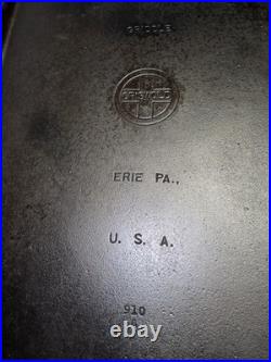 Griswold Cast Iron Griddle 10, No Cracks, clean and flat Griswold Cast Iron Griddle 10, No Cracks, clean and flat