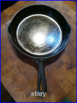 Griswold Victor #7 Cast Iron Skillet