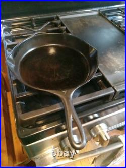 Griswold Victor #7 Cast Iron Skillet