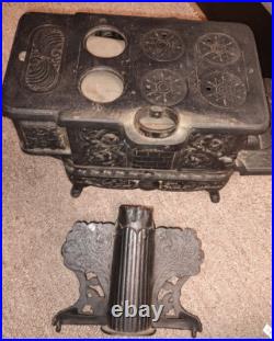 J&E STEVENS 1895 Rival Cast Iron Stove Salesmans Sample Store Display Miniature