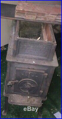 Jotul F118 Wood Burning Stove with chimney Used Once No Cleaning Need