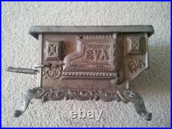 Kenton Brand EVA Cast Iron Stove