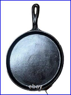 King Stove and Range Shefield Alabama /Early Martin Cast iron Shallow Skillet