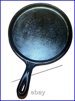 King Stove and Range Shefield Alabama /Early Martin Cast iron Shallow Skillet