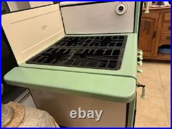 L&H Mayfair Antique Vintage Freestanding Stove 4 Burners 2 Ovens Cream Green