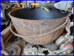 Large Cast Iron Caldron And Stove, Butcher Kettle, iron Pot, Scrapple Kettle
