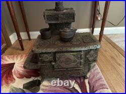Late 19th-century cast iron salesman sample stove marked Eclipse Late 19th-century cast iron salesman sample stove marked Eclipse