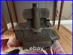 Late 19th-century cast iron salesman sample stove marked Eclipse Late 19th-century cast iron salesman sample stove marked Eclipse