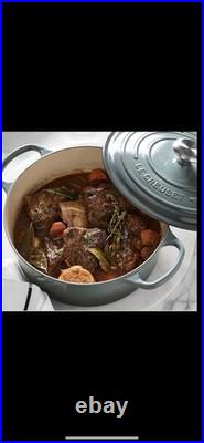 LeCreuset NEW5.5QtSignature Round Dutch Oven, Ocean Blue. FreeShipping