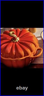 LeCreuset NEWEnameledCastIronPumpkinCocottePersimmonColor4Qt