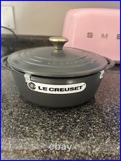Le Creuset ENAMELED CAST IRON SHALLOW ROUND OVEN COCOTTE Graphite 2 3/4 Qt