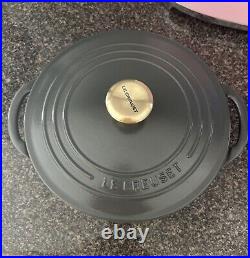 Le Creuset ENAMELED CAST IRON SHALLOW ROUND OVEN COCOTTE Graphite 2 3/4 Qt